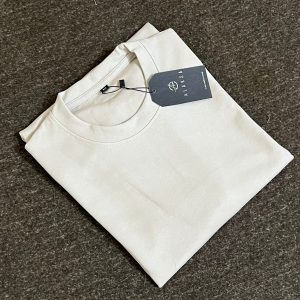 drop shoulder t-shirt