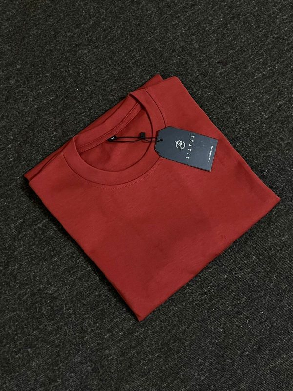 drop shoulder t-shirt