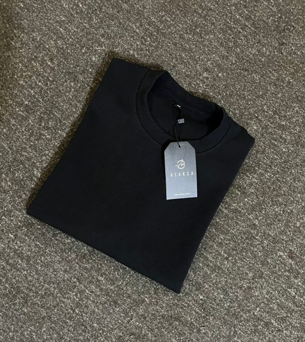drop shoulder t-shirt