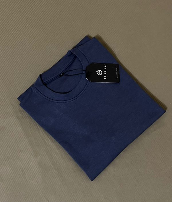 drop shoulder t-shirt