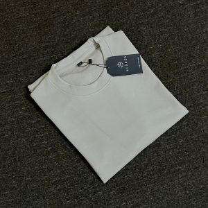 drop shoulder t-shirt